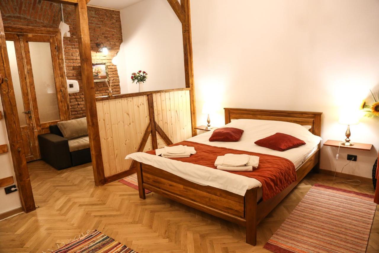 Apartamentul 16 Braşov Extérieur photo